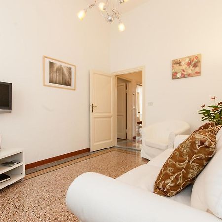 Oltrarno Apartments フィレンツェ エクステリア 写真