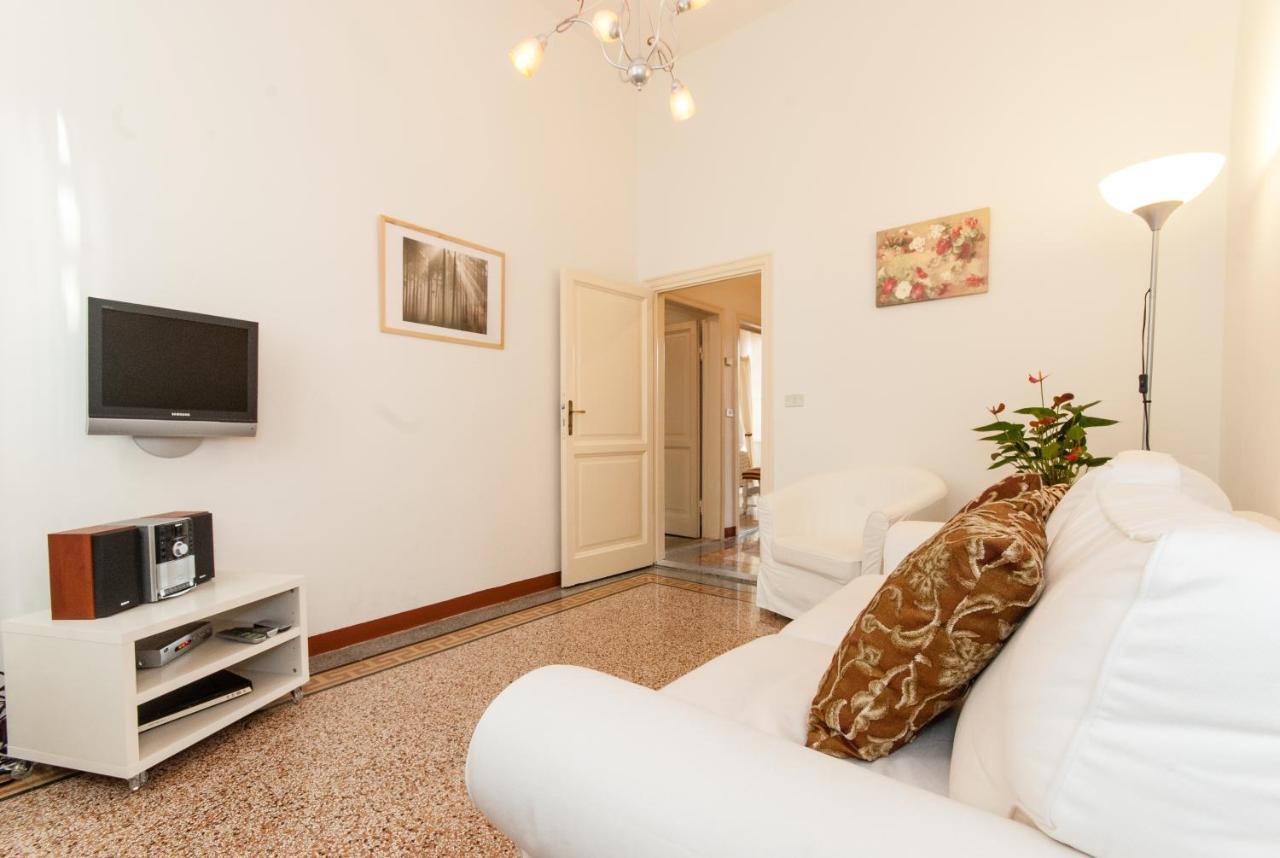 Oltrarno Apartments フィレンツェ エクステリア 写真